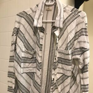 🦇 O’Neill Alamo Woven Top button up